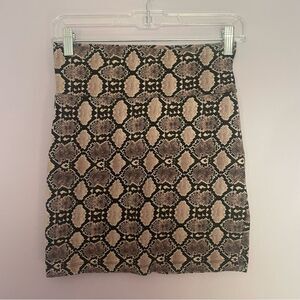 Charlotte Russe Snakeskin Pattern Bodycon Mini Skirt size M Animal Print